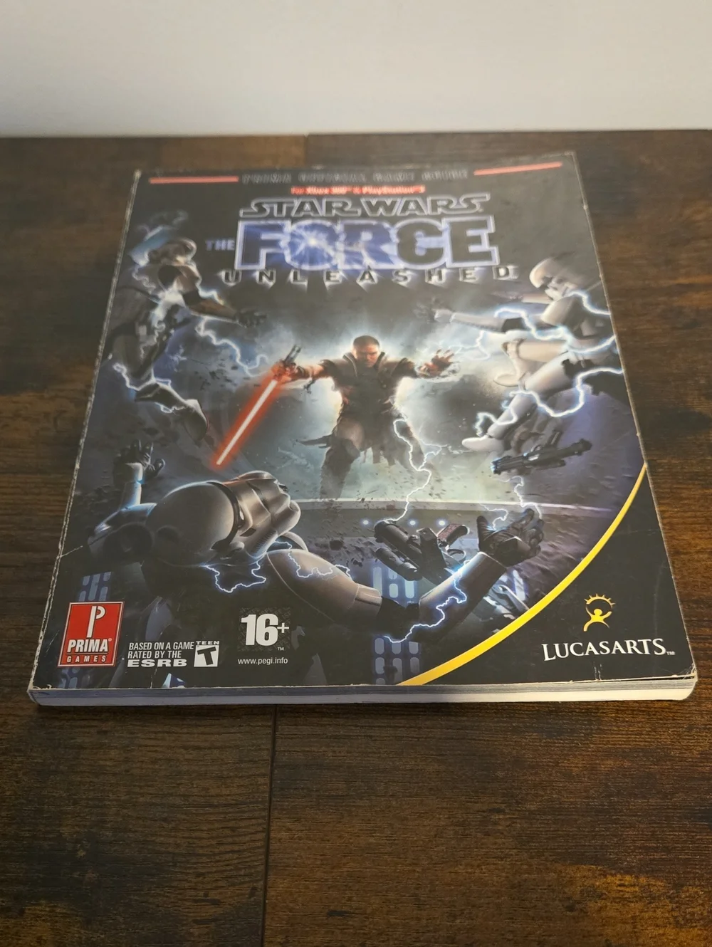 Star Wars: The Force Unleashed Strategy Guide - Black